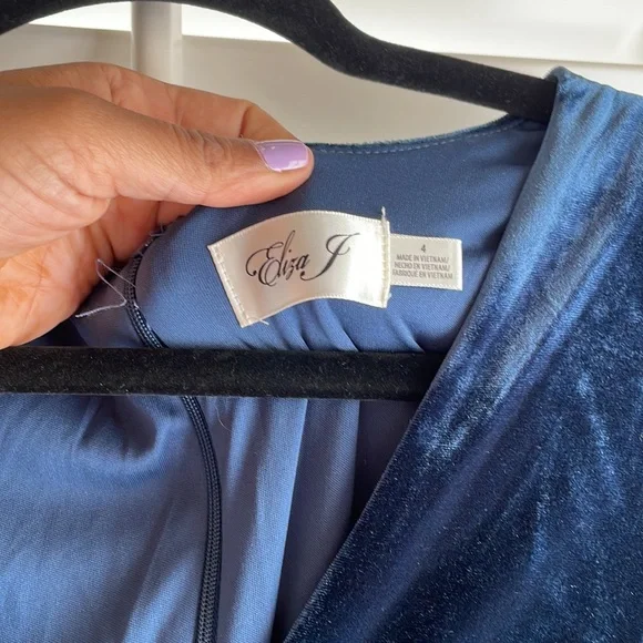 BRAND NEW Eliza J Velvet Romper - Picture 2 of 10